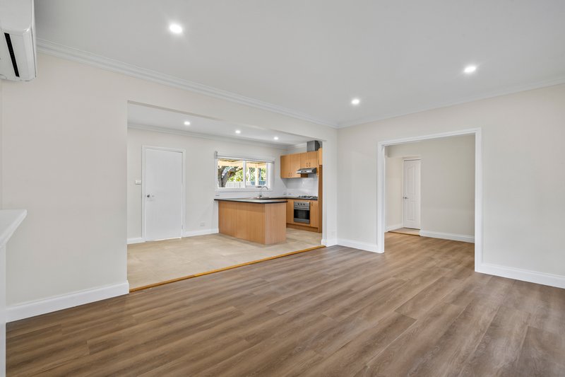 Photo - 14 Hilton Street, Hadfield VIC 3046 - Image 8