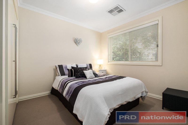 Photo - 14 Hodgkinson Crescent, Panania NSW 2213 - Image 9