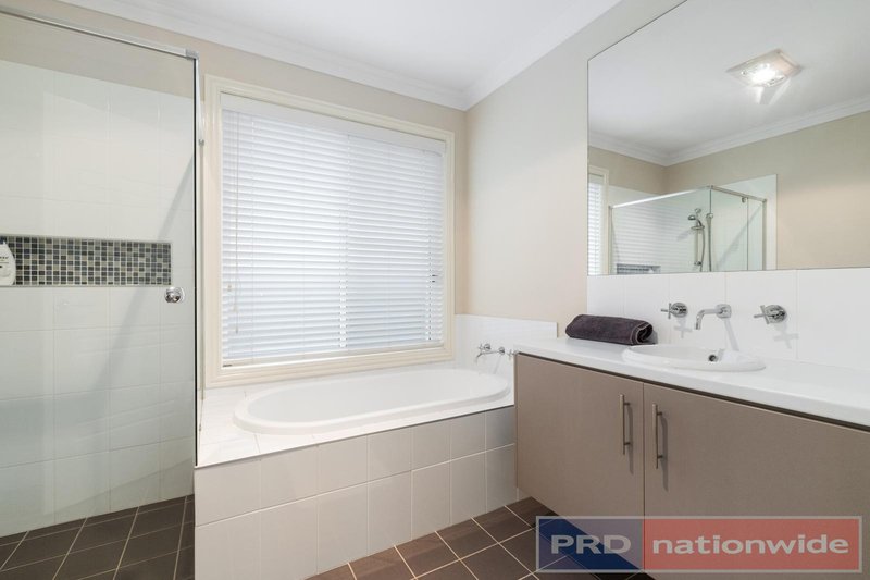 Photo - 14 Hodgkinson Crescent, Panania NSW 2213 - Image 10