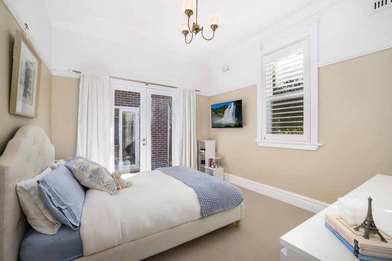 Photo - 14 Hollywood Crescent, Willoughby NSW 2068 - Image 11