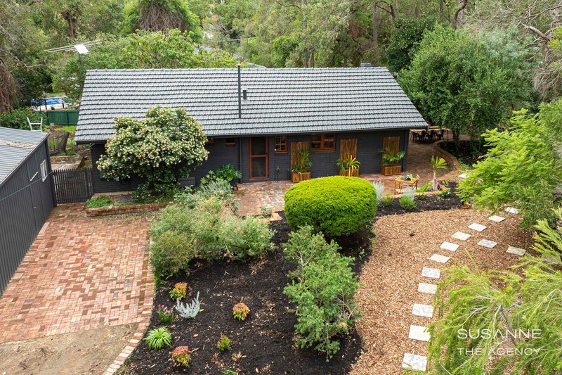 Photo - 14 Hope Crescent, Lesmurdie WA 6076 - Image 1
