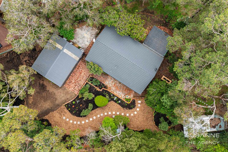 Photo - 14 Hope Crescent, Lesmurdie WA 6076 - Image 35