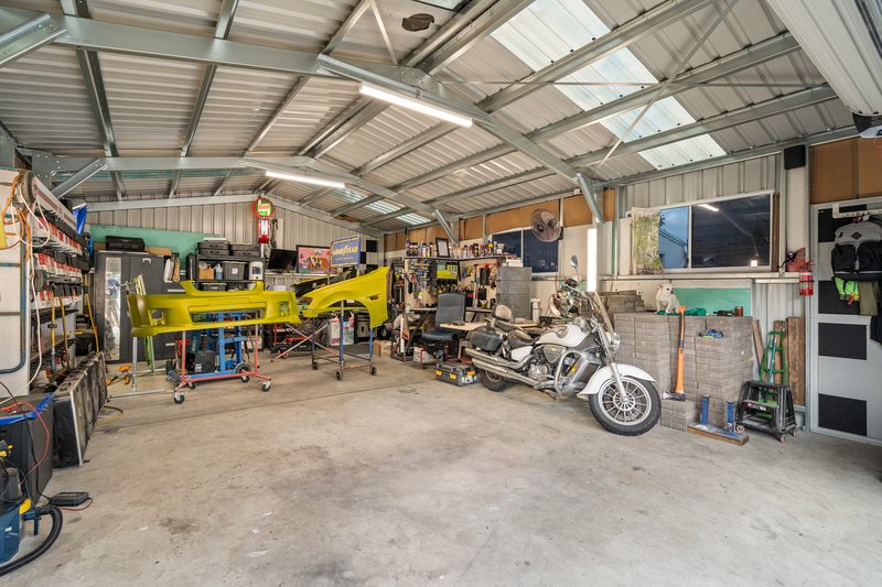 Photo - 14 Hoskin Street, Cloverdale WA 6105 - Image 17