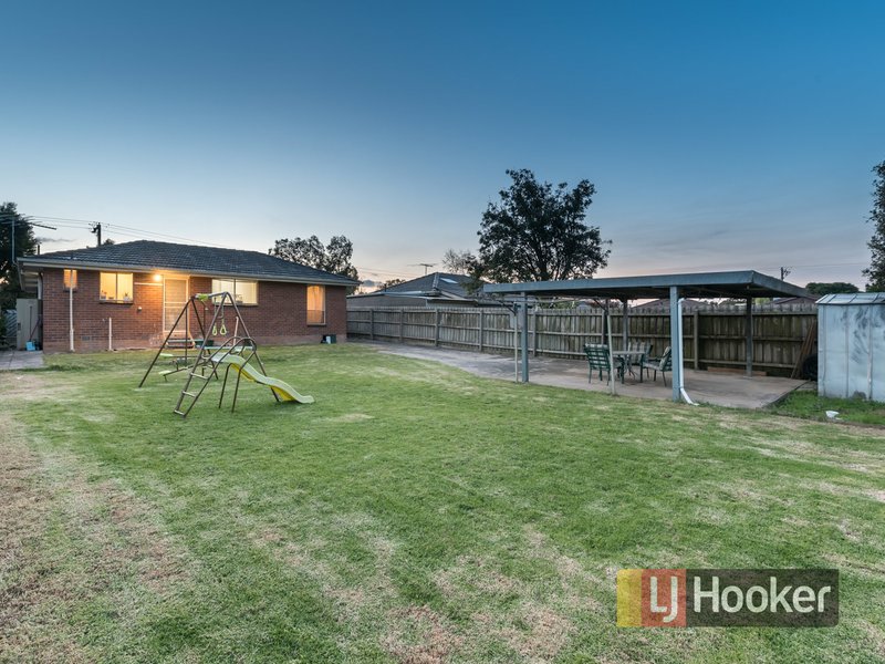 Photo - 14 Hotham Street, Cranbourne VIC 3977 - Image 10