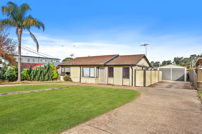 14 Hough Street, Colyton NSW 2760