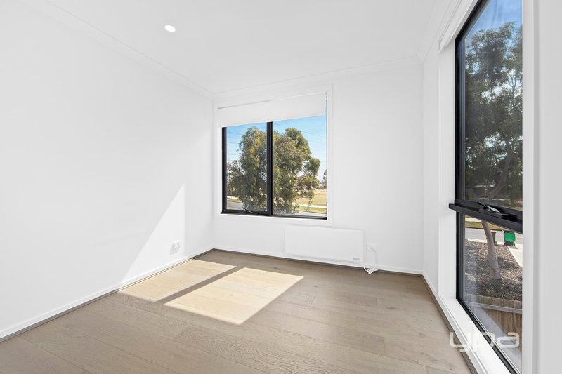 Photo - 14 Hudson Walk, St Albans VIC 3021 - Image 10