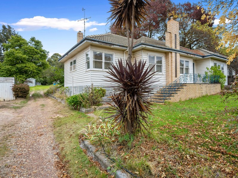 Photo - 14 Hunter Street, Golden Square VIC 3555 - Image 2