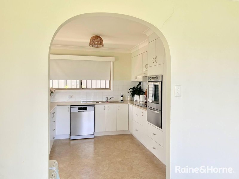 Photo - 14 Ilett Street, Mollymook NSW 2539 - Image 4