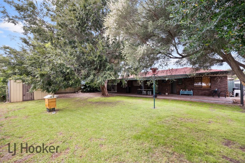 Photo - 14 Indee Crescent, Craigmore SA 5114 - Image 4