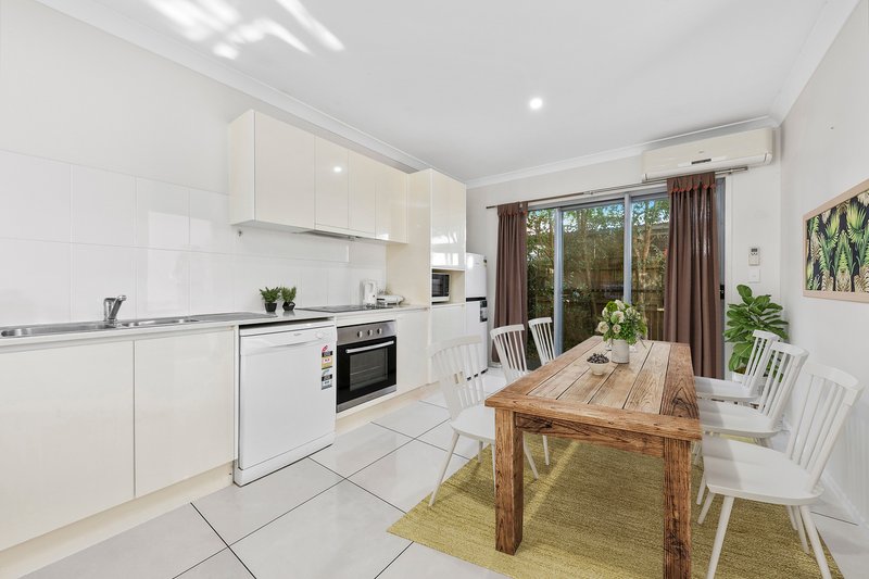 Photo - 14 Indigo Road, Caloundra West QLD 4551 - Image 3