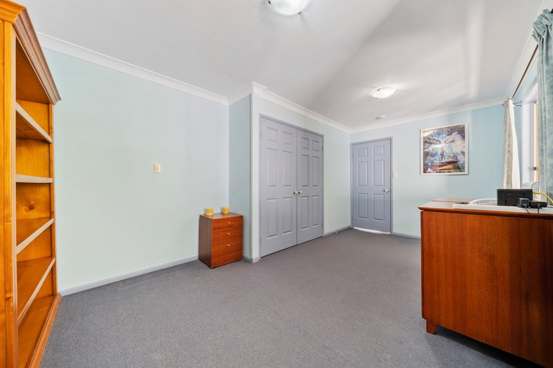 Photo - 14 Innes Crescent, Cornubia QLD 4130 - Image 14