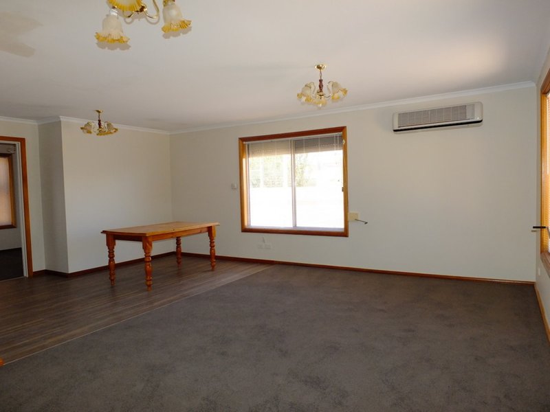 Photo - 14 Irwine Street, Wallaroo SA 5556 - Image 7