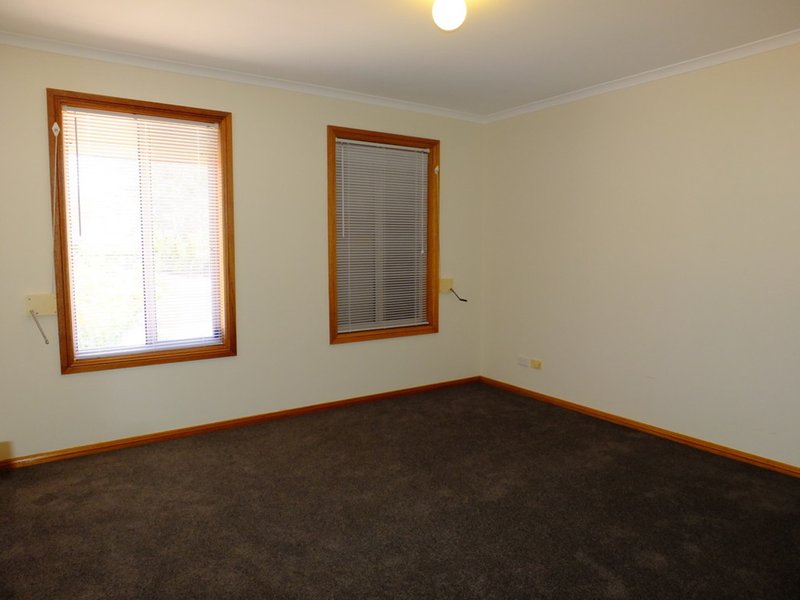 Photo - 14 Irwine Street, Wallaroo SA 5556 - Image 10