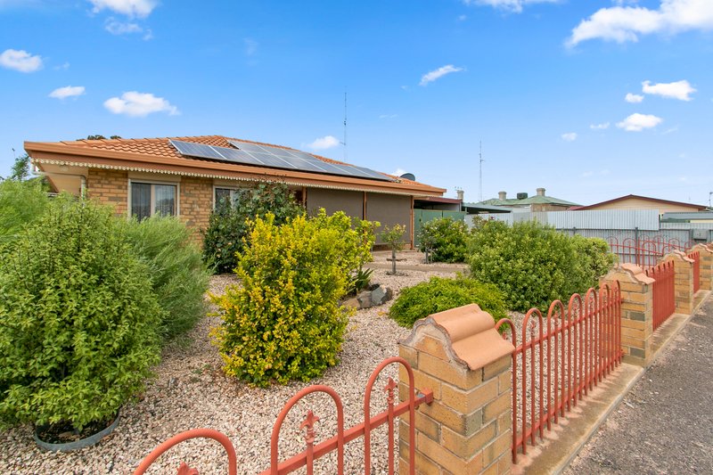 Photo - 14 Irwine Street, Wallaroo SA 5556 - Image 9