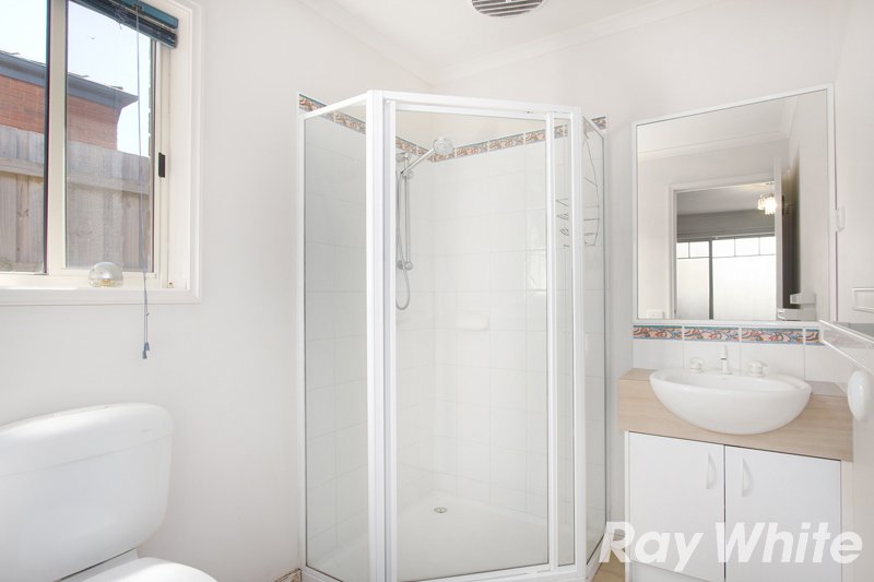 Photo - 14 Ivory Drive, Pakenham VIC 3810 - Image 8