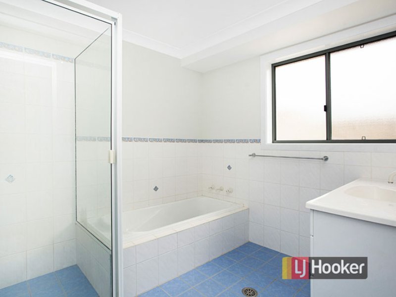 Photo - 14 Ivy Crescent, Old Bar NSW 2430 - Image 8