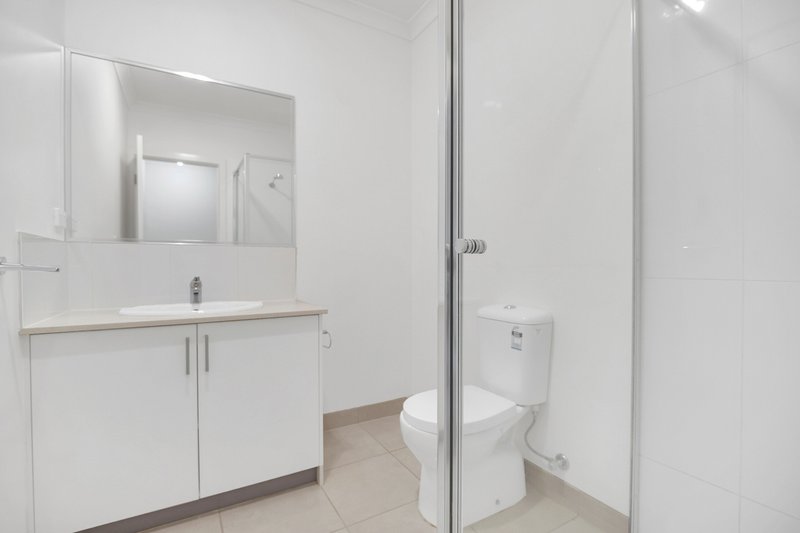 Photo - 14 Ivy Place, Craigieburn VIC 3064 - Image 8