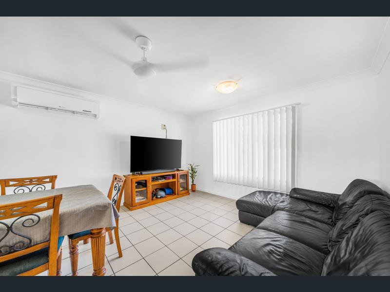 Photo - 14 Jacqueline Drive, Emerald QLD 4720 - Image 6