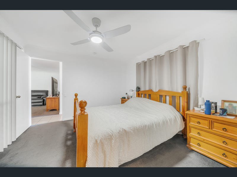Photo - 14 Jacqueline Drive, Emerald QLD 4720 - Image 7