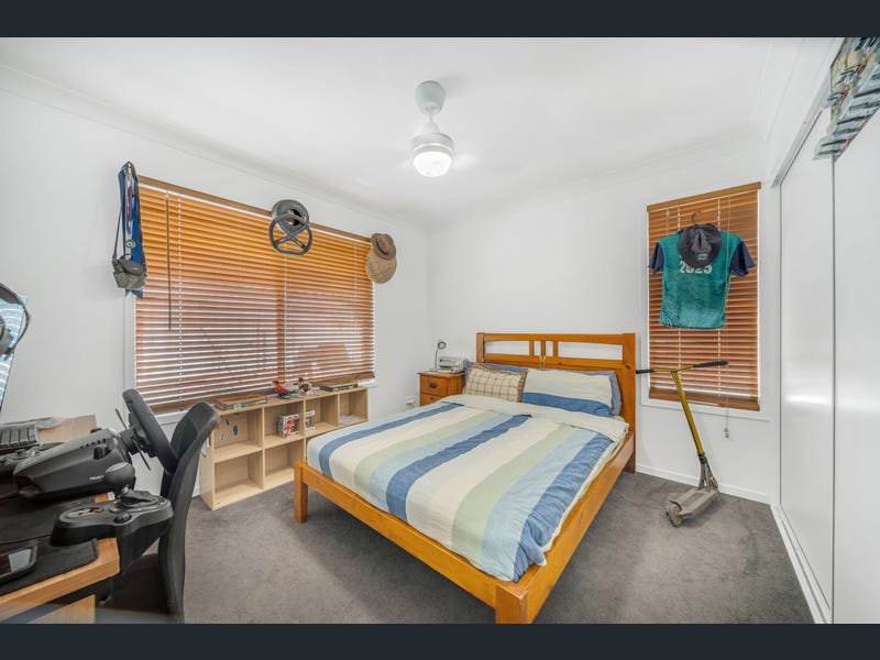 Photo - 14 Jacqueline Drive, Emerald QLD 4720 - Image 10