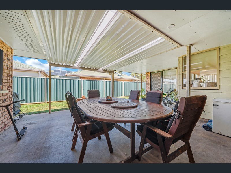 Photo - 14 Jacqueline Drive, Emerald QLD 4720 - Image 12
