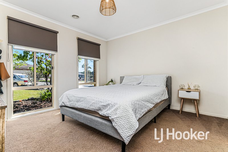 Photo - 14 Jennifer Court, Pakenham VIC 3810 - Image 5