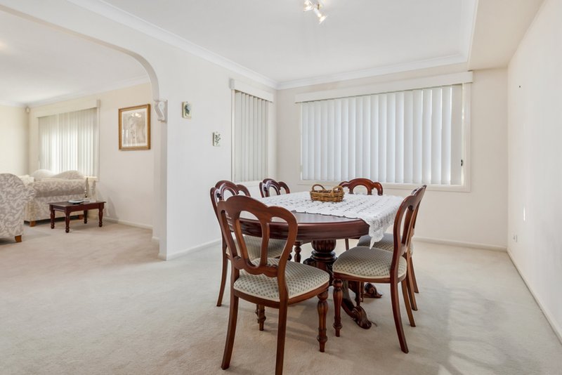 Photo - 14 Jenolan Court, Wattle Grove NSW 2173 - Image 3