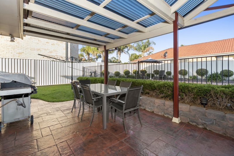 Photo - 14 Jenolan Court, Wattle Grove NSW 2173 - Image 13