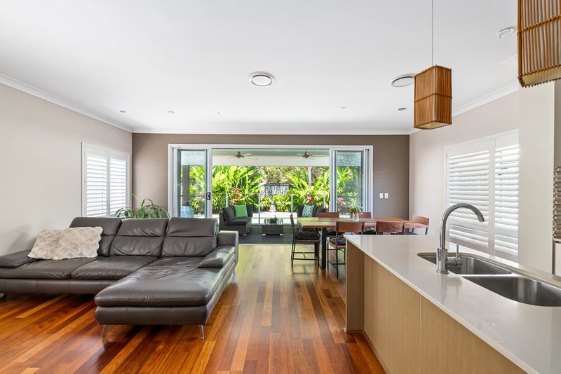 Photo - 14 Jersey Place, Kawana Island QLD 4575 - Image 4