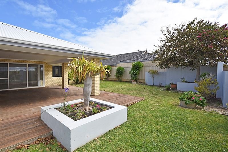 Photo - 14 Jindalee Boulevard, Jindalee WA 6036 - Image 19