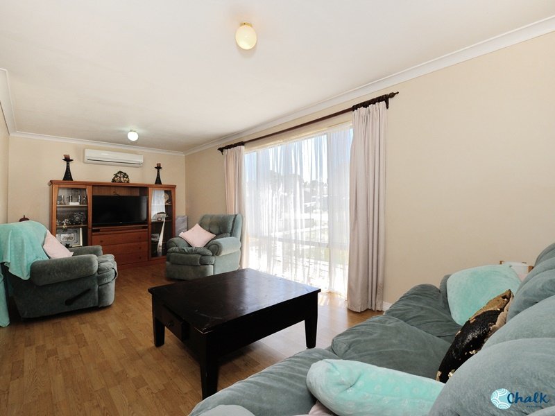 Photo - 14 Jindarra Close, Cooloongup WA 6168 - Image 5