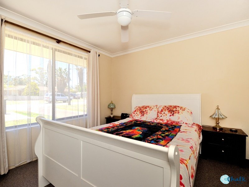 Photo - 14 Jindarra Close, Cooloongup WA 6168 - Image 7