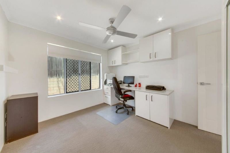 Photo - 14 Jordana Court, New Auckland QLD 4680 - Image 10