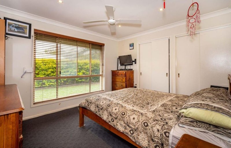 Photo - 14 Joyce Street, Burpengary QLD 4505 - Image 5