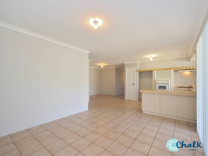 Photo - 14 Jucara Mews, Warnbro WA 6169 - Image 8