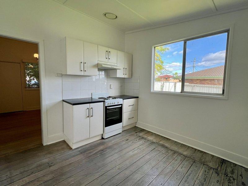 Photo - 14 Jurd Street, Cessnock NSW 2325 - Image 4