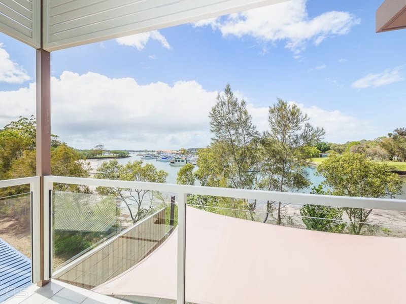 1/4 Kal Ma Kuta Dr , Sandstone Point QLD 4511