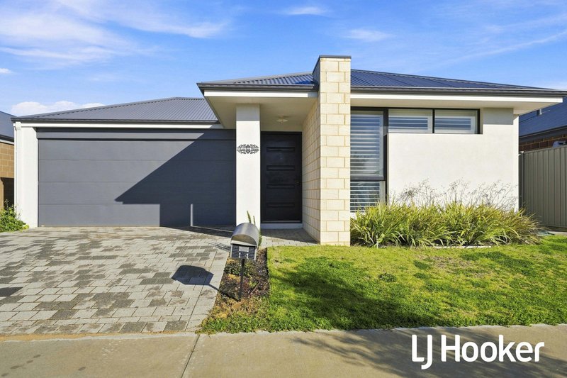 Photo - 14 Kane Loop, Alkimos WA 6038 - Image 2