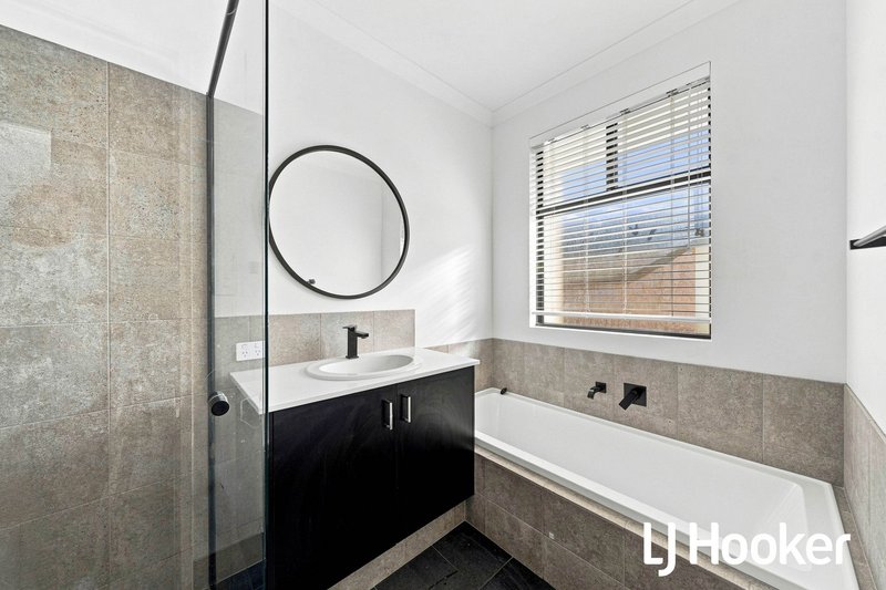 Photo - 14 Kane Loop, Alkimos WA 6038 - Image 11