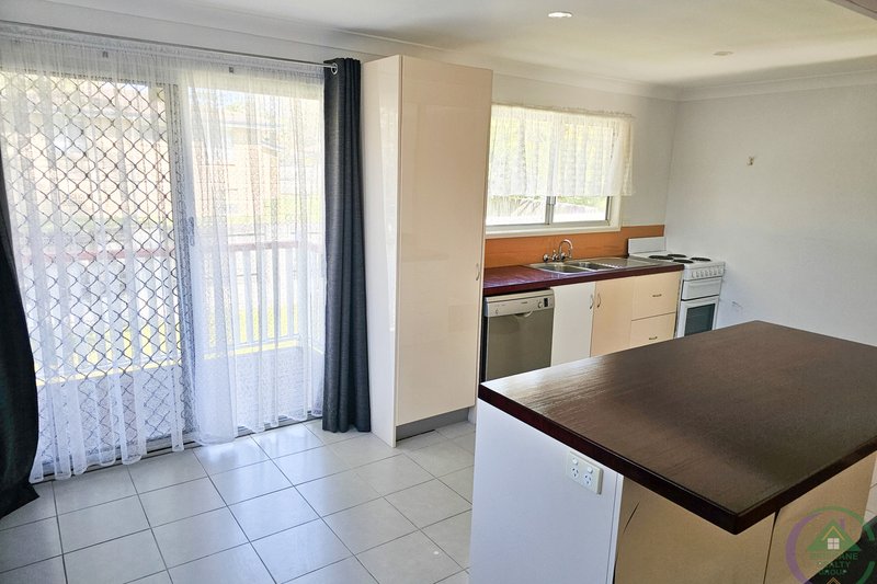 Photo - 14 Kanturk Street, Ferny Grove QLD 4055 - Image 9