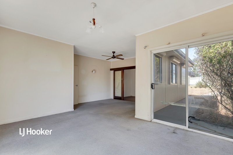 Photo - 14 Karina Crescent, Holden Hill SA 5088 - Image 4