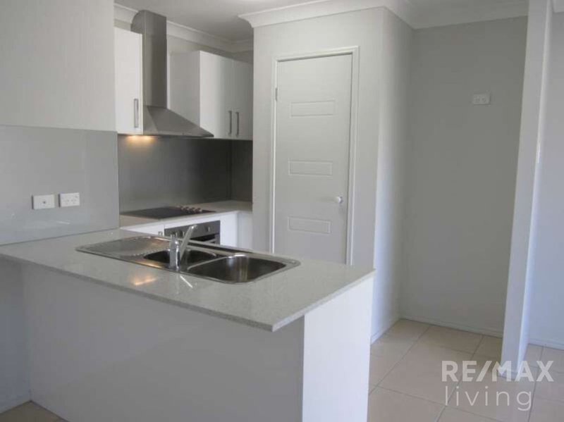 Photo - 1/4 Keast Street, Caboolture QLD 4510 - Image 3