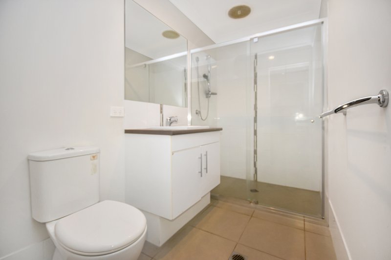 Photo - 1/4 Kello Court, Caboolture QLD 4510 - Image 4