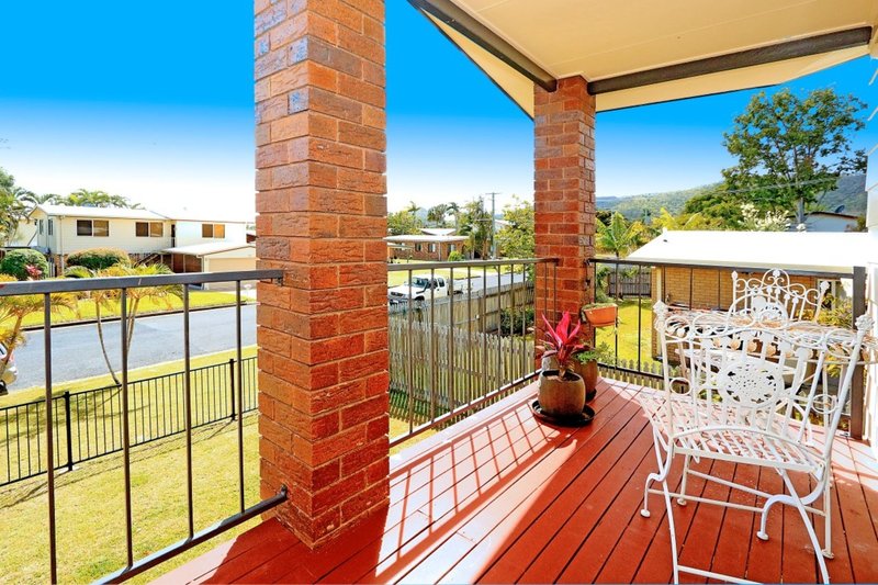 Photo - 14 Kelman Street, Norman Gardens QLD 4701 - Image 4