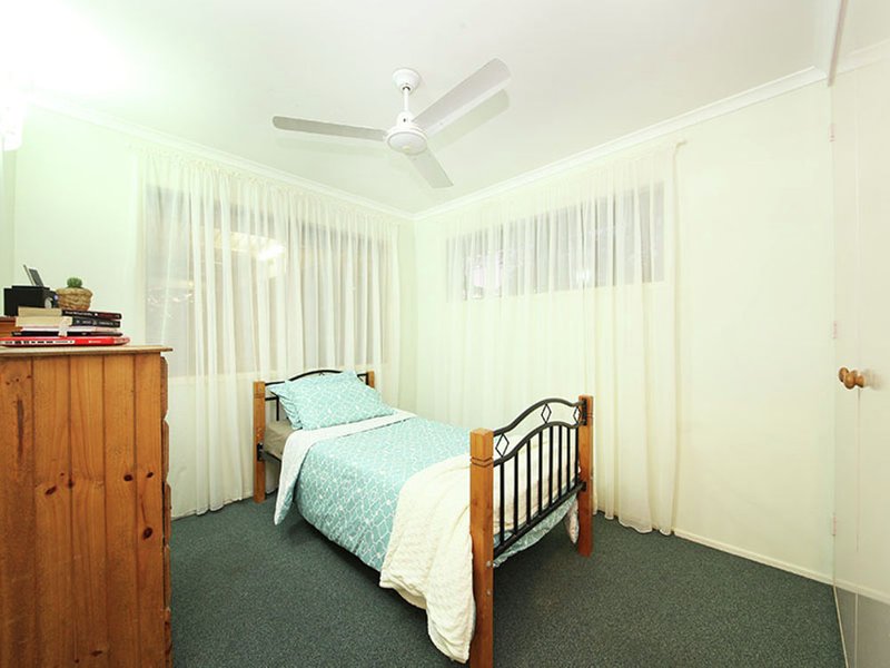 Photo - 14 Kestrel Court, Morayfield QLD 4506 - Image 13