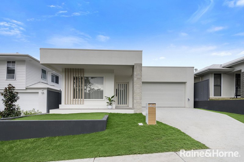 Photo - 14 Kestrel Street, Worongary QLD 4213 - Image 3