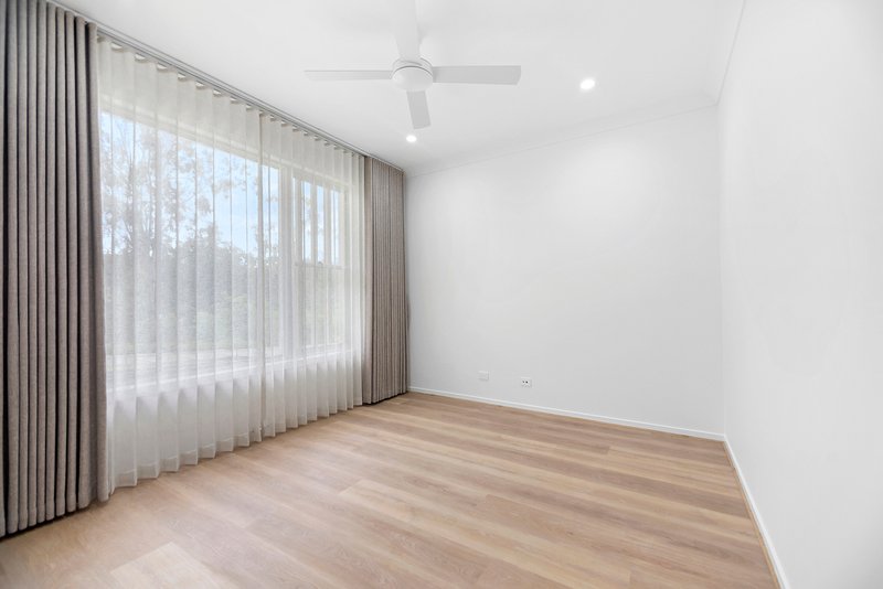 Photo - 14 Kestrel Street, Worongary QLD 4213 - Image 7