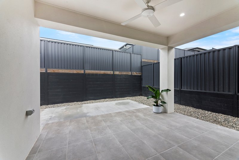 Photo - 14 Kestrel Street, Worongary QLD 4213 - Image 8