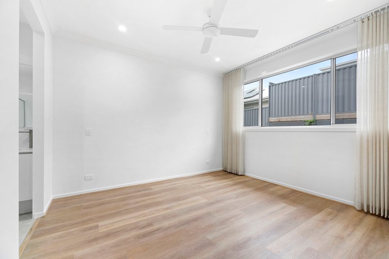 Photo - 14 Kestrel Street, Worongary QLD 4213 - Image 10