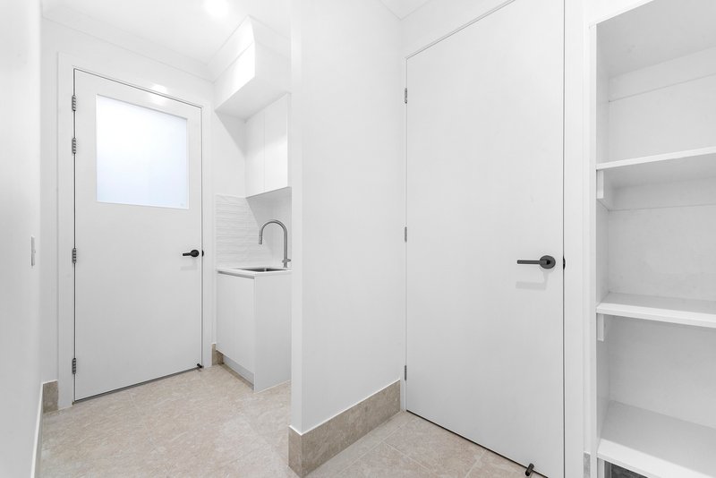 Photo - 14 Kestrel Street, Worongary QLD 4213 - Image 15